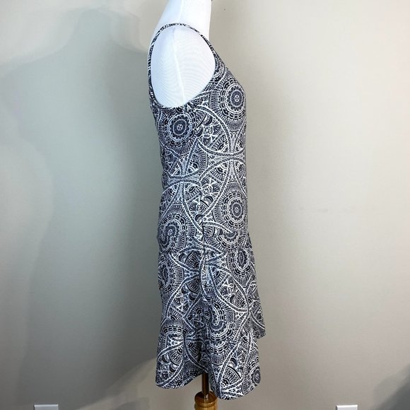 Prana Dress Small Black White Lexi Built in Bra Geometric Athletic A-Line Casual - Picture 5 of 13